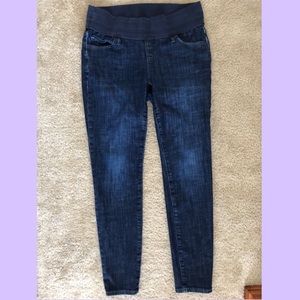 GAP Jeans - Maternity Skinny Jeans with Elastic Waist GAP Jeans - Maternity Skinny Jeans with Elastic Waist